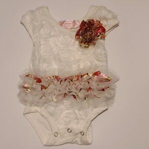 10/$25 -Popatu - Infant Girls - 3-6m White Tulle Flower Onesie (Bodysuit) Tutu